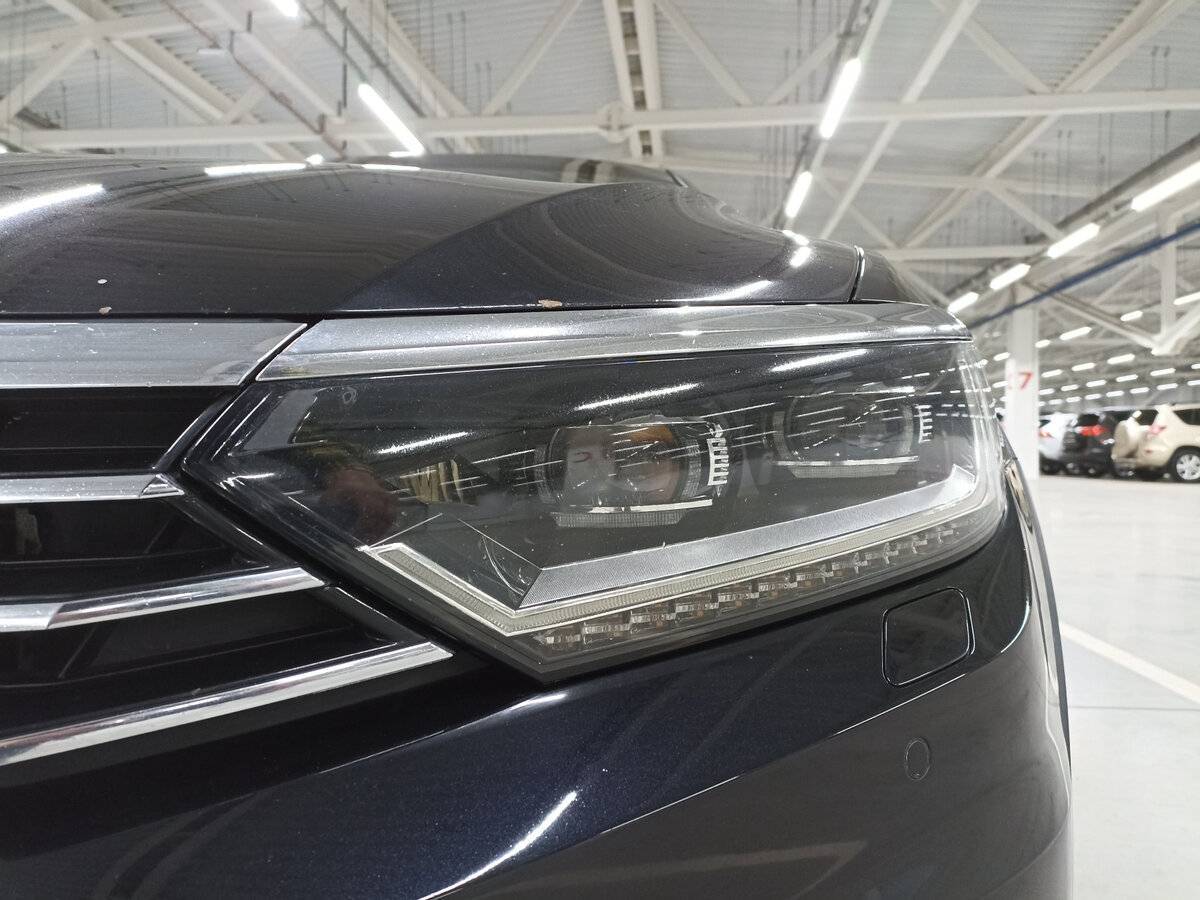 Купить Volkswagen Passat с пробегом. Фото: #16