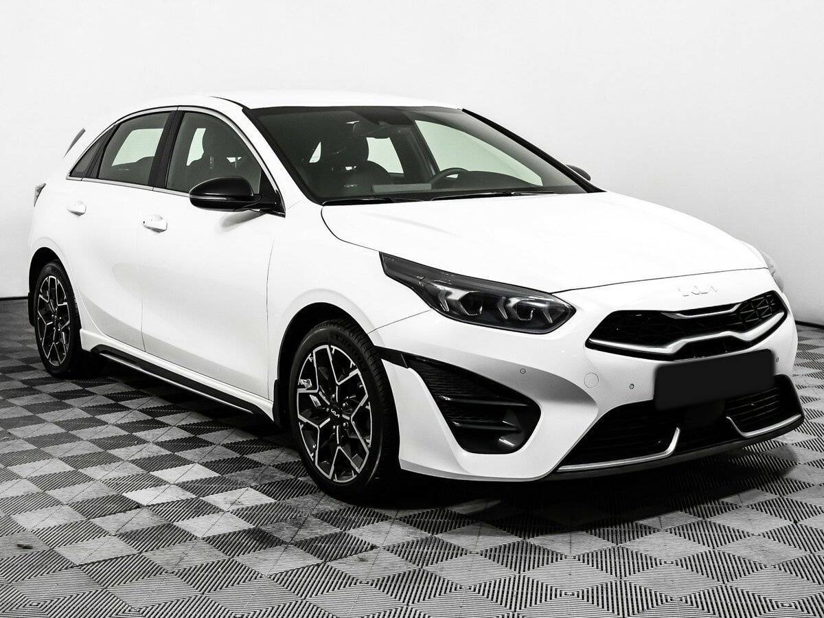 Купить Kia Ceed с пробегом. Фото: #2