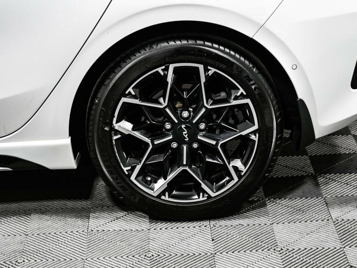 Купить Kia Ceed с пробегом. Фото: #13