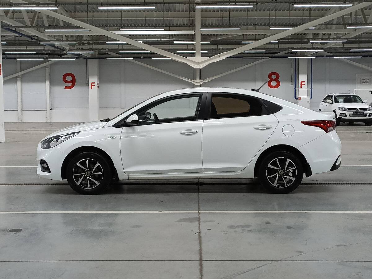 Купить Hyundai Solaris с пробегом. Фото: #7