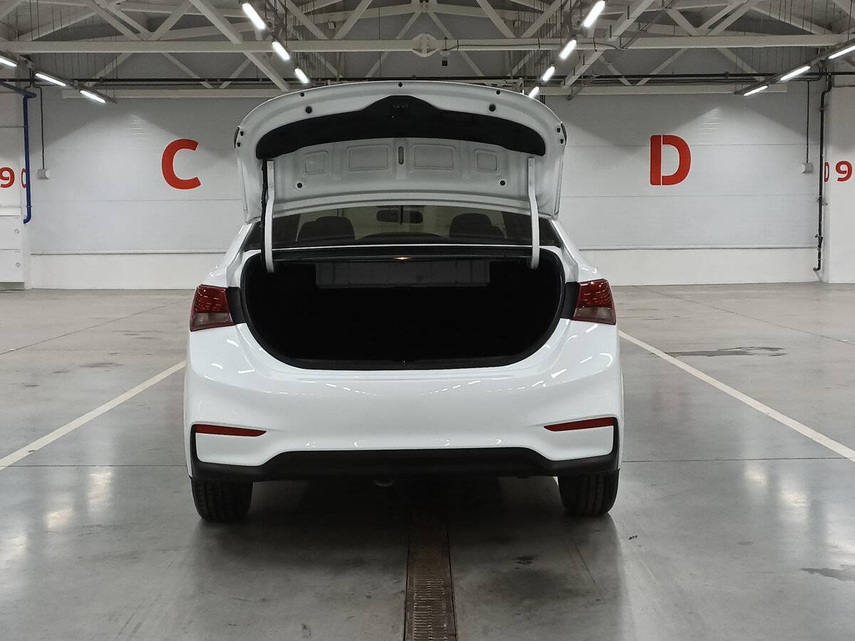 Купить Hyundai Solaris с пробегом. Фото: #9