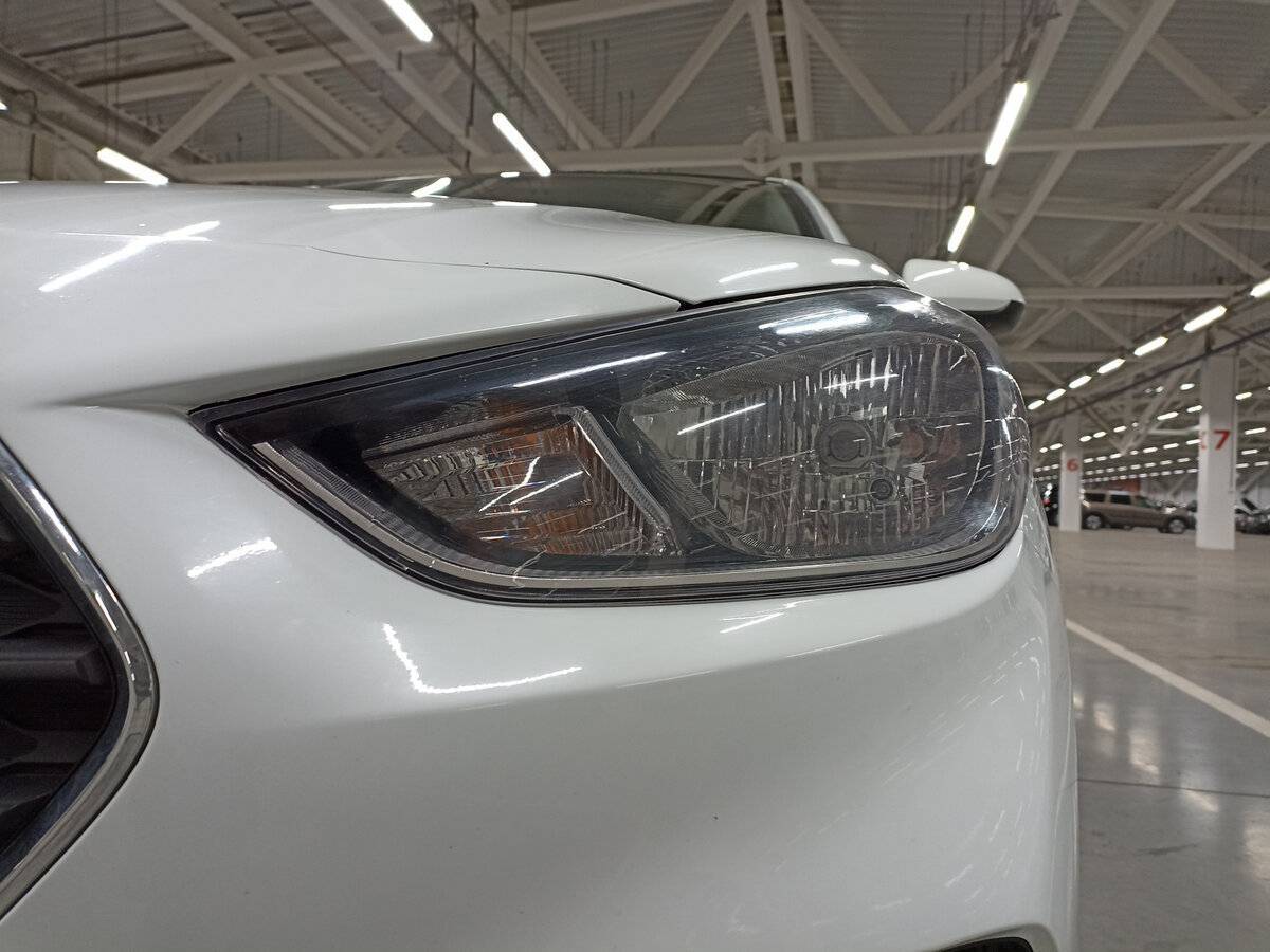 Купить Hyundai Solaris с пробегом. Фото: #16