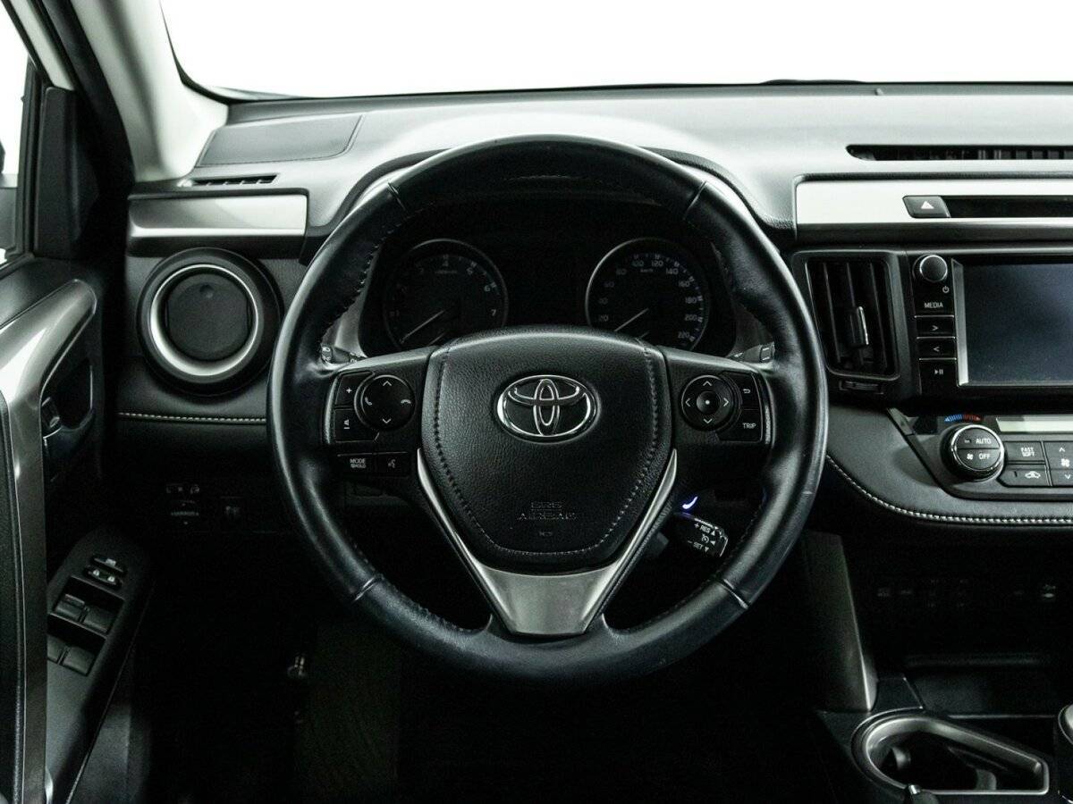Купить Toyota RAV4 с пробегом. Фото: #20