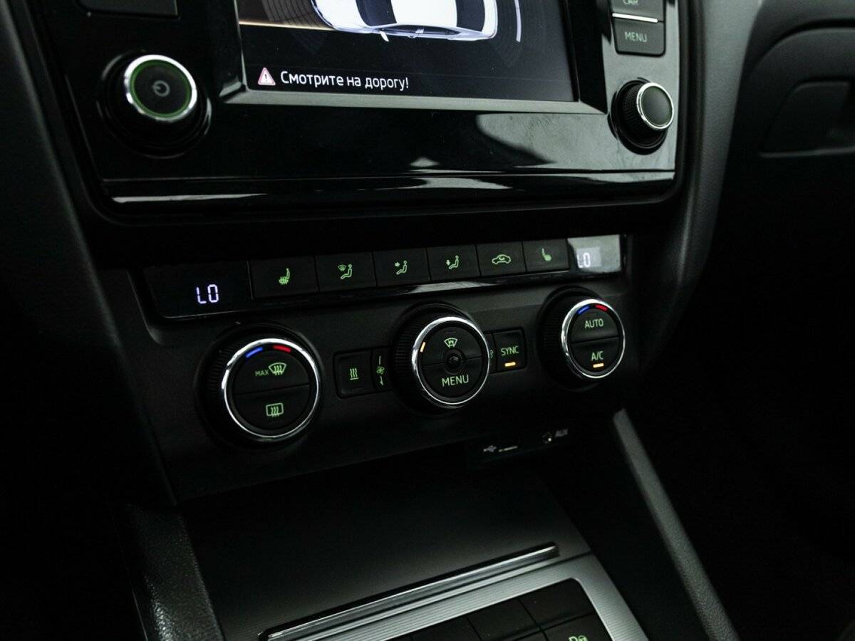 Купить Skoda Octavia с пробегом. Фото: #16