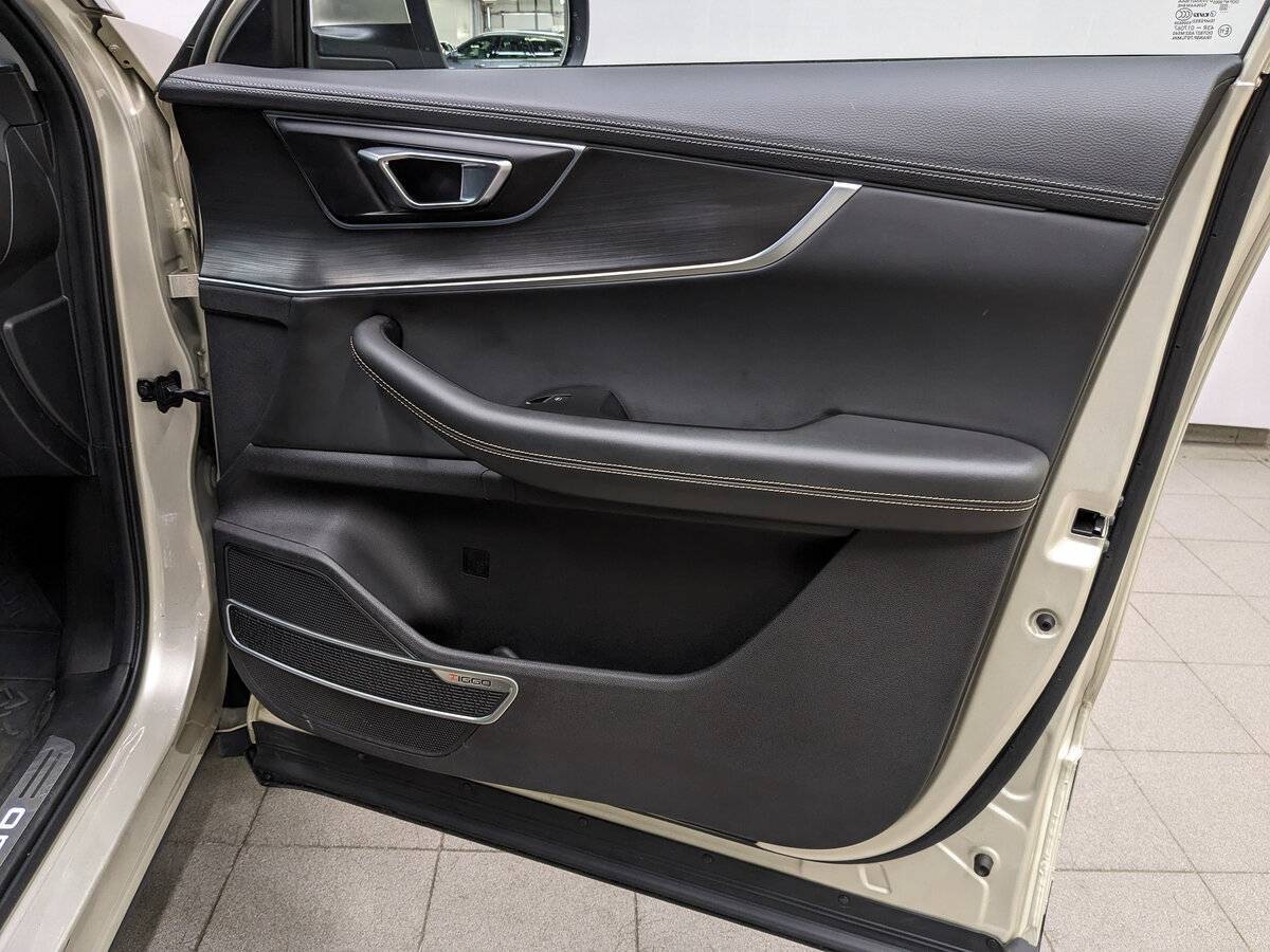 Купить Chery Tiggo 8 с пробегом. Фото: #21