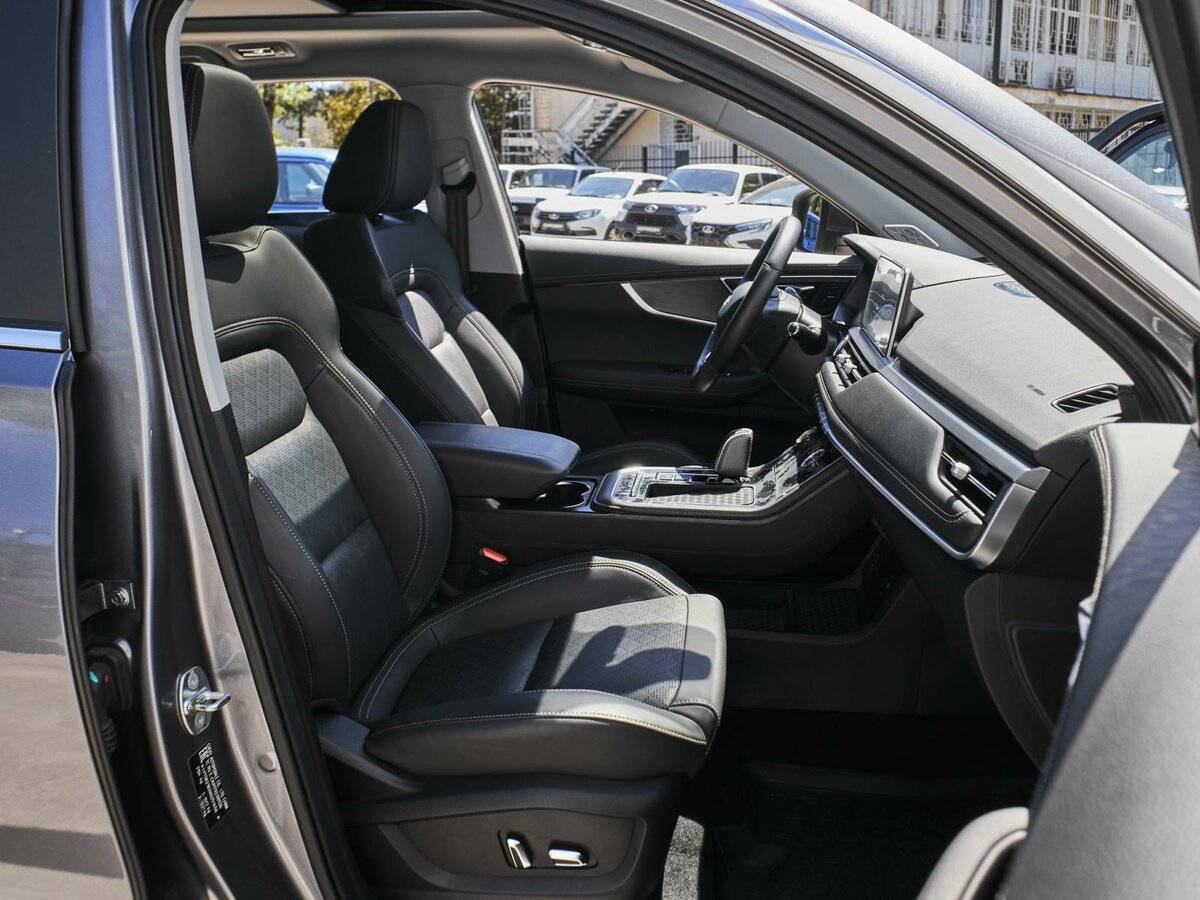 Купить Chery Tiggo 8 с пробегом. Фото: #11