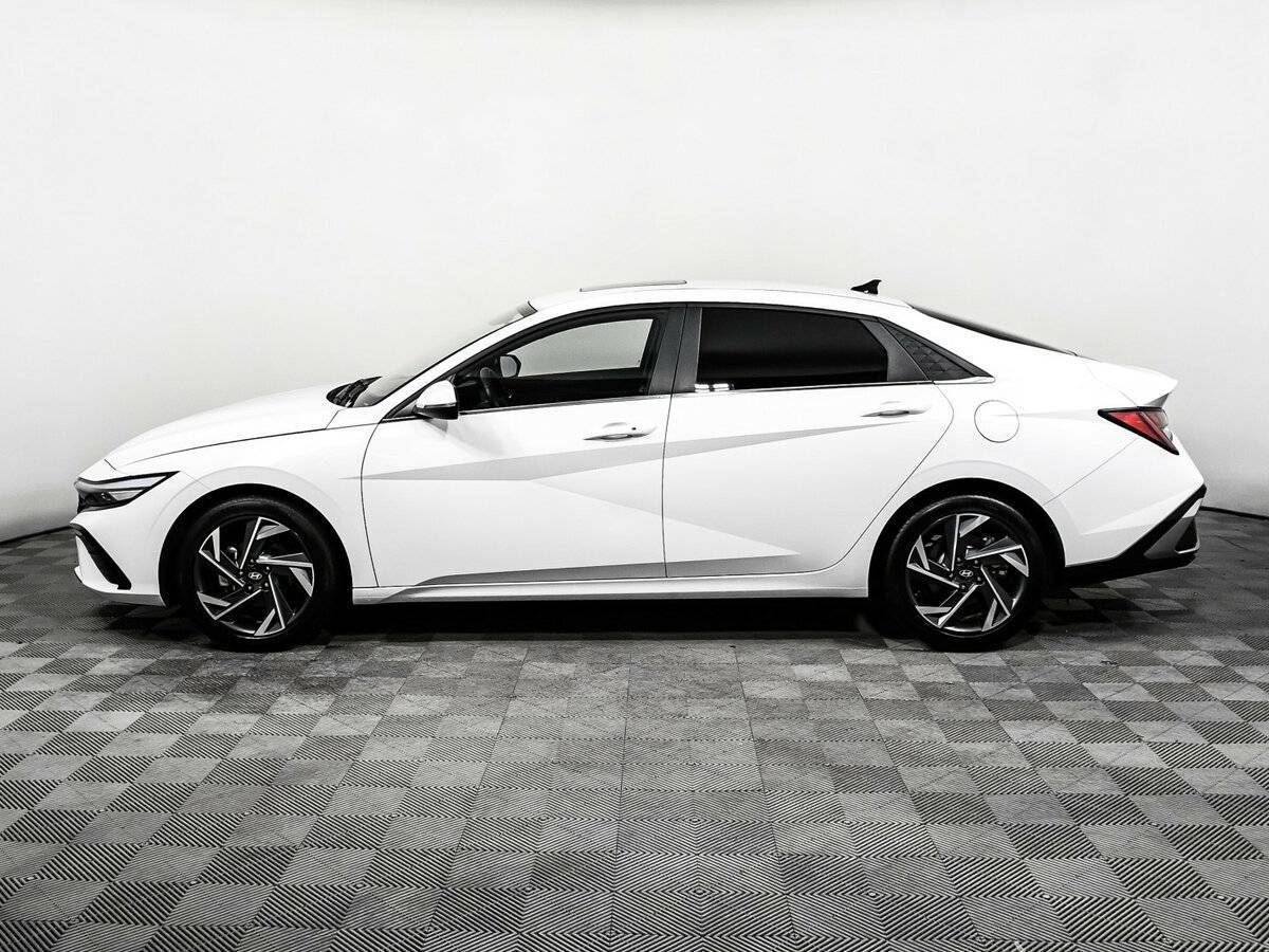 Купить Hyundai Elantra с пробегом. Фото: #7