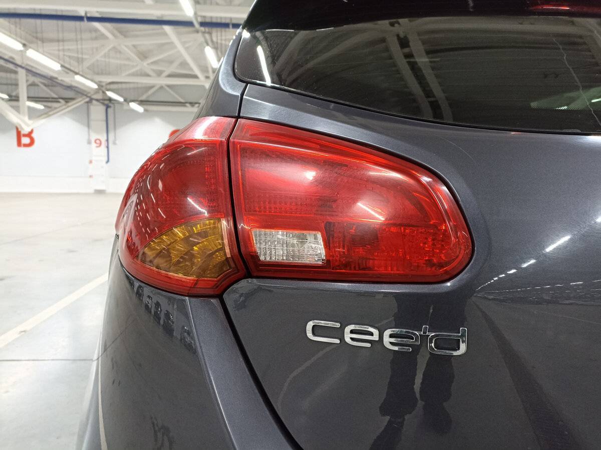 Купить Kia Ceed с пробегом. Фото: #8