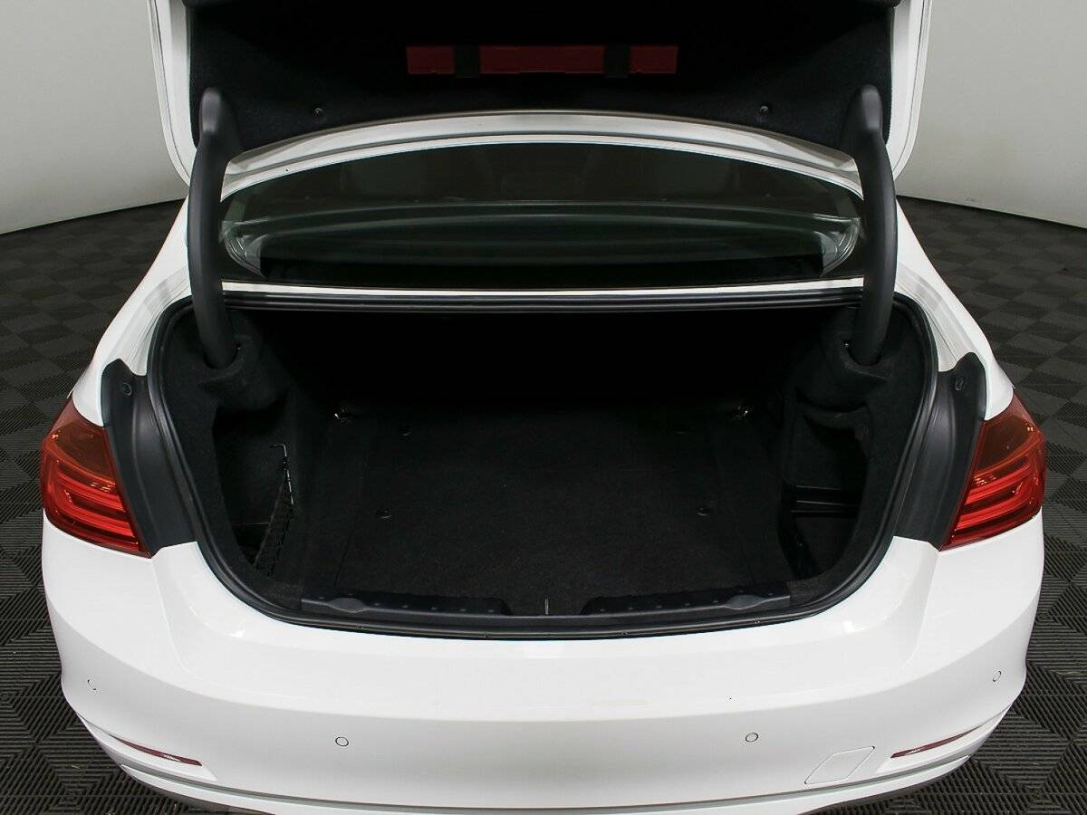 Купить BMW 3 серии с пробегом. Фото: #8