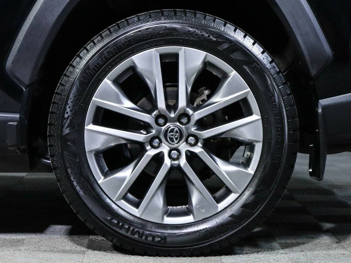 Купить Toyota RAV4 с пробегом. Фото: #11