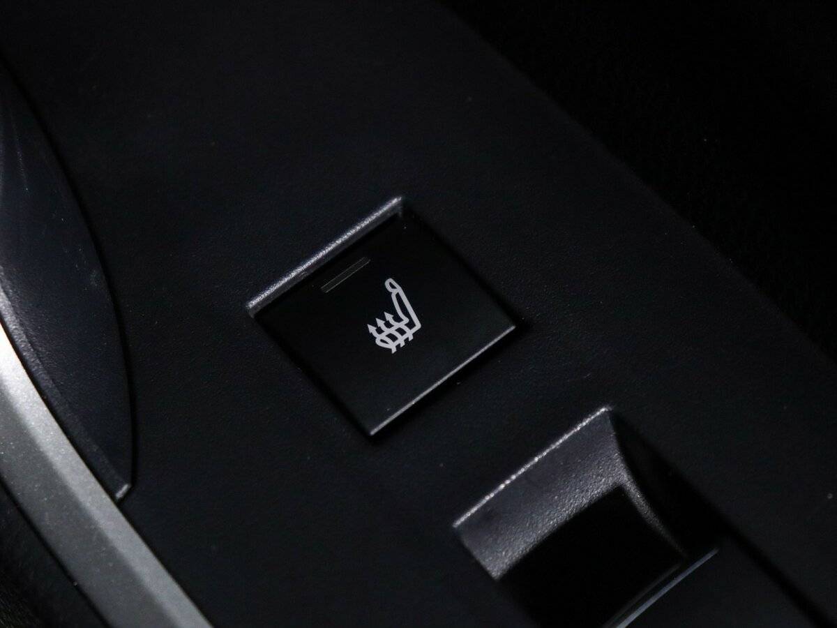 Купить Toyota RAV4 с пробегом. Фото: #12