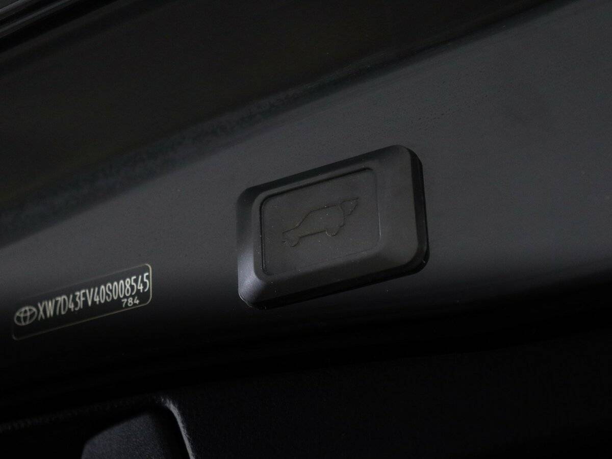 Купить Toyota RAV4 с пробегом. Фото: #13