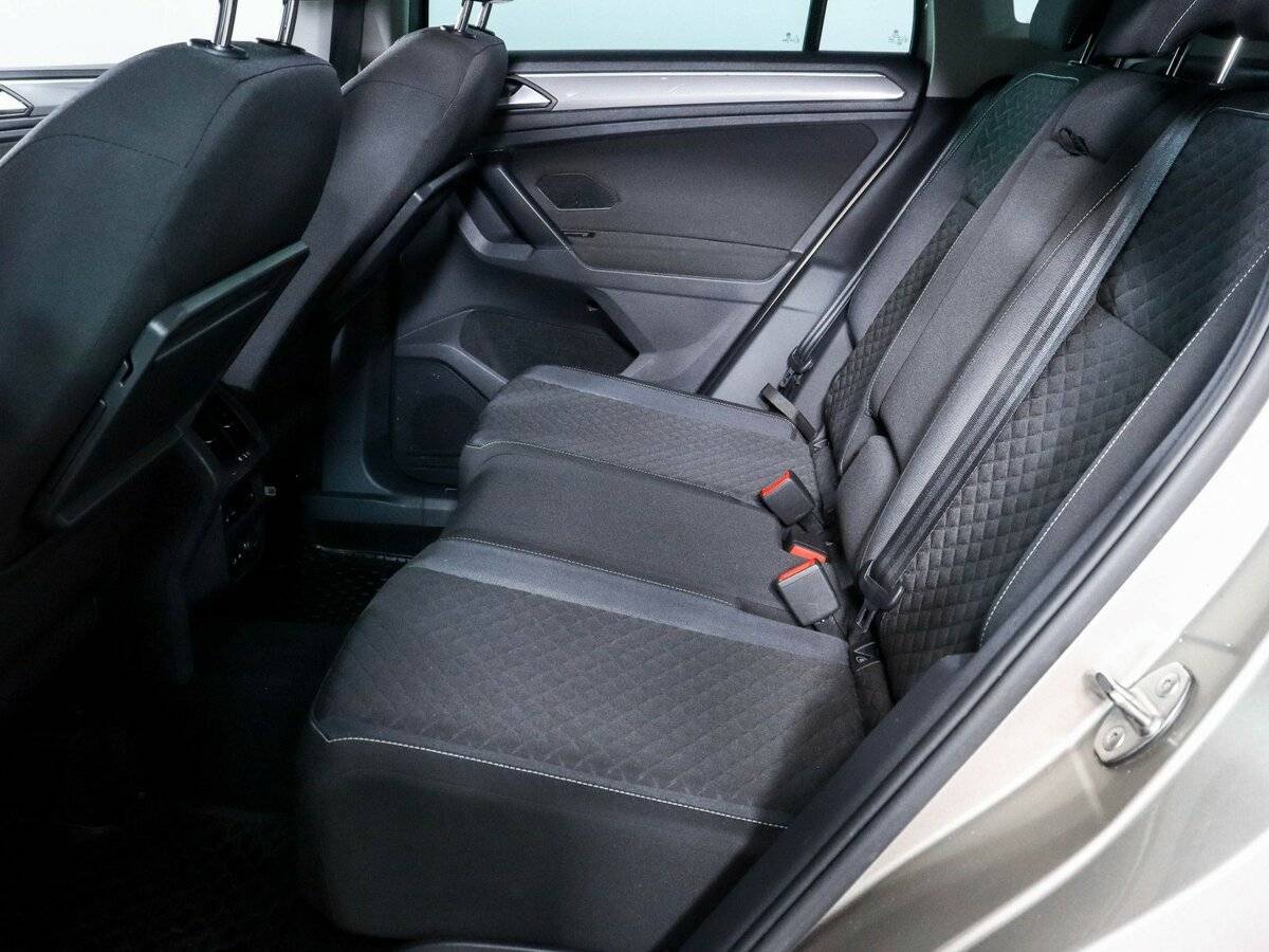 Купить Volkswagen Tiguan с пробегом. Фото: #6