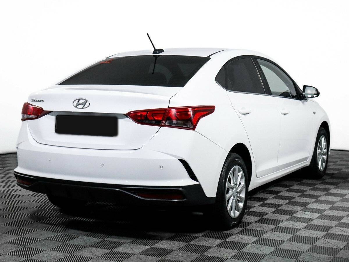 Купить Hyundai Solaris с пробегом. Фото: #4