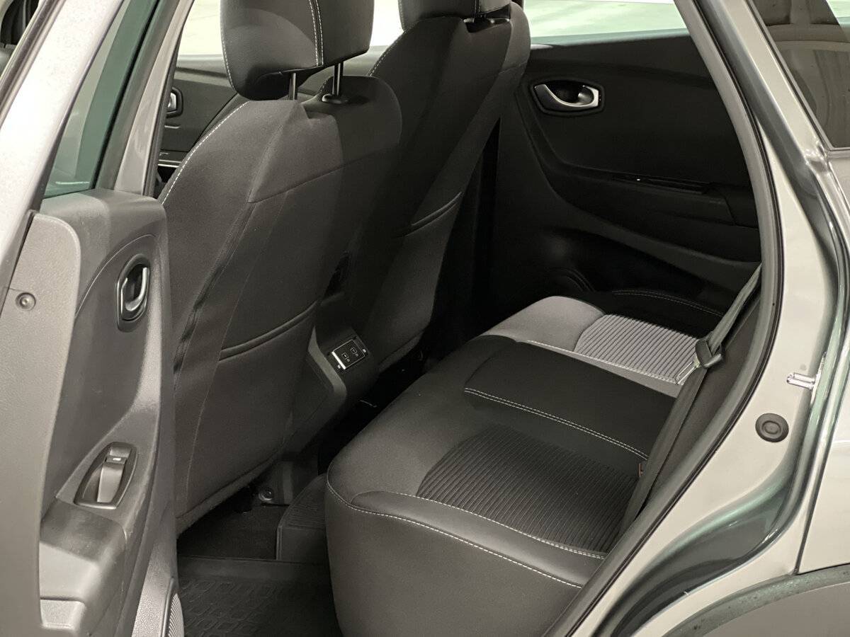 Купить Renault Kaptur с пробегом. Фото: #11