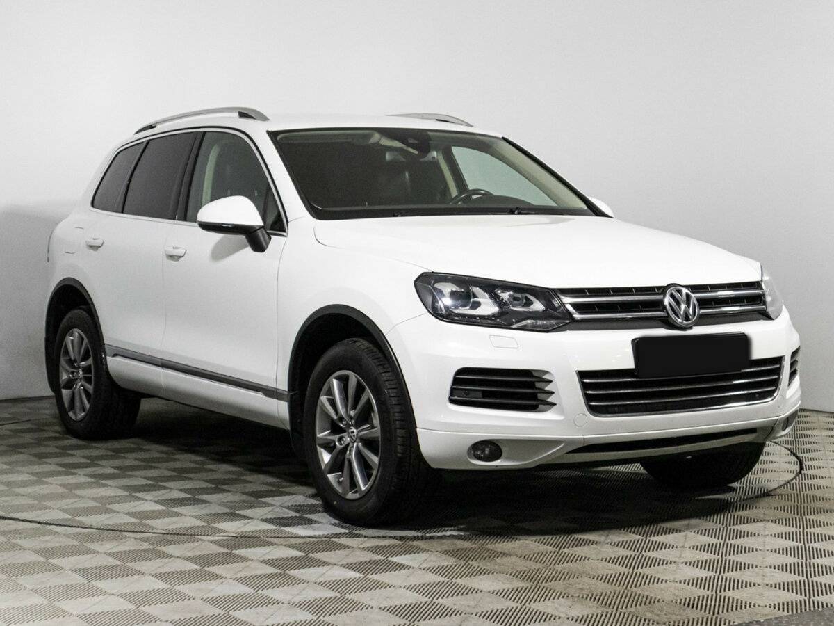 Купить Volkswagen Touareg с пробегом. Фото: #2