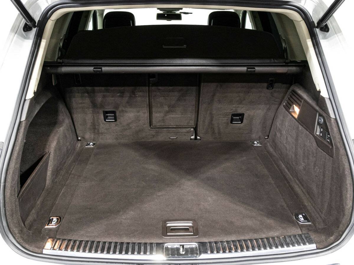 Купить Volkswagen Touareg с пробегом. Фото: #14