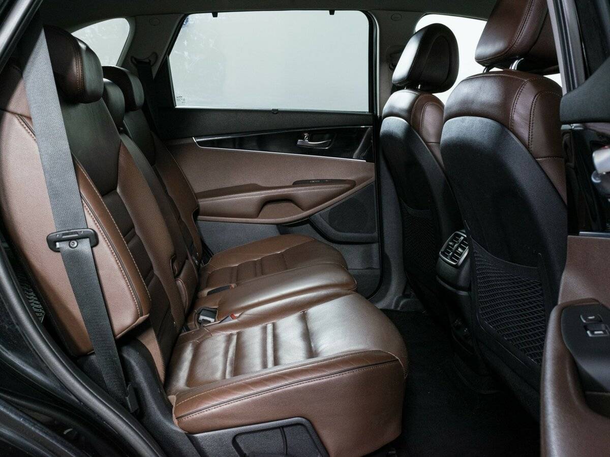 Купить Kia Sorento с пробегом. Фото: #12