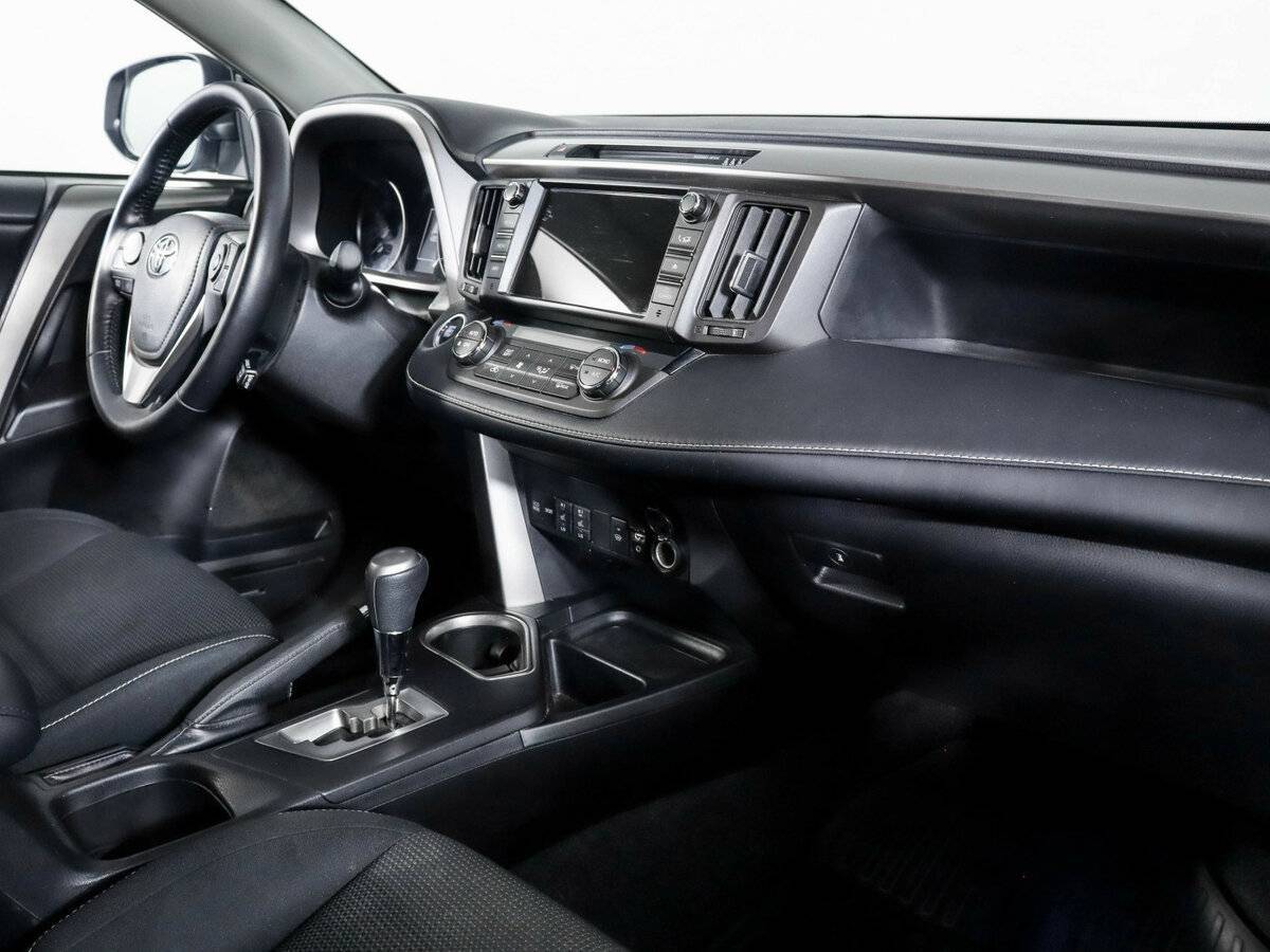 Купить Toyota RAV4 с пробегом. Фото: #5