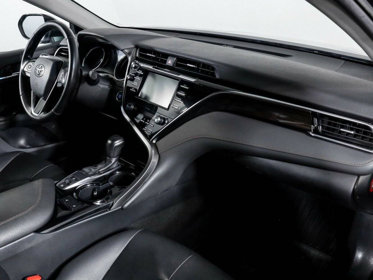 Купить Toyota Camry с пробегом. Фото: #6