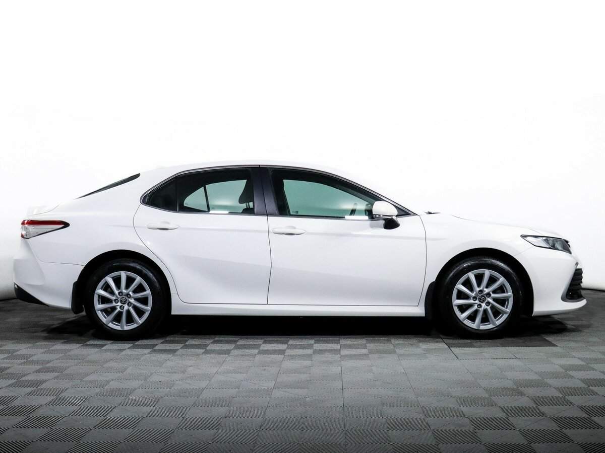 Купить Toyota Camry с пробегом. Фото: #3