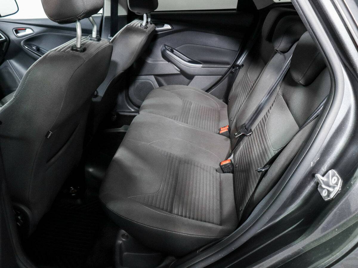 Купить Ford Focus с пробегом. Фото: #9