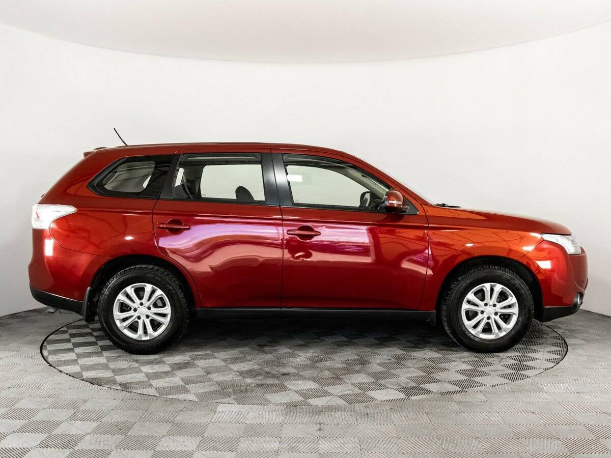 Купить Mitsubishi Outlander с пробегом. Фото: #3