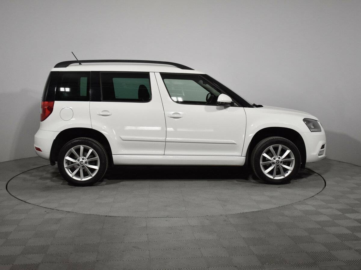 Купить Skoda Yeti с пробегом. Фото: #4