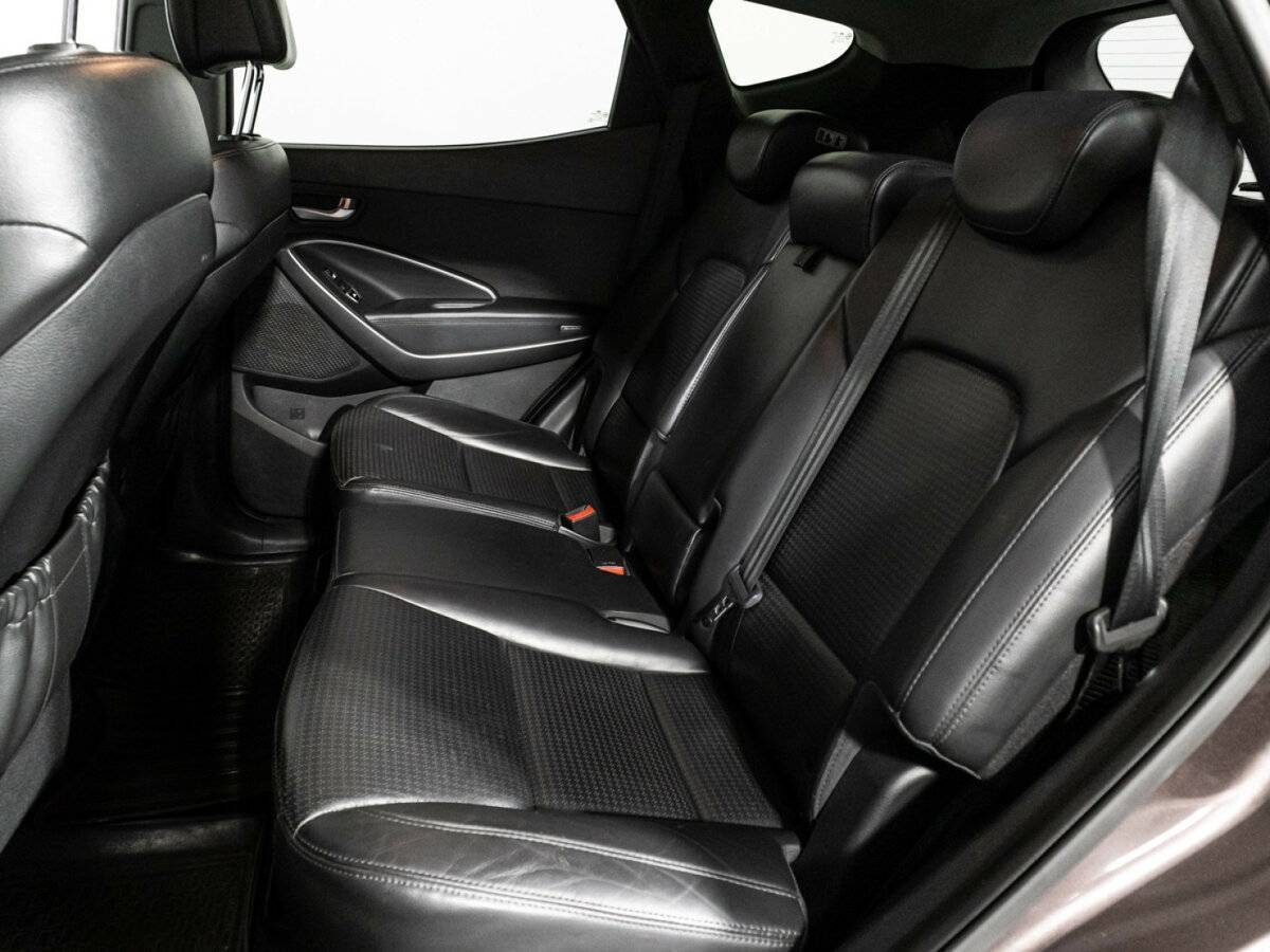 Купить Hyundai Santa Fe с пробегом. Фото: #9