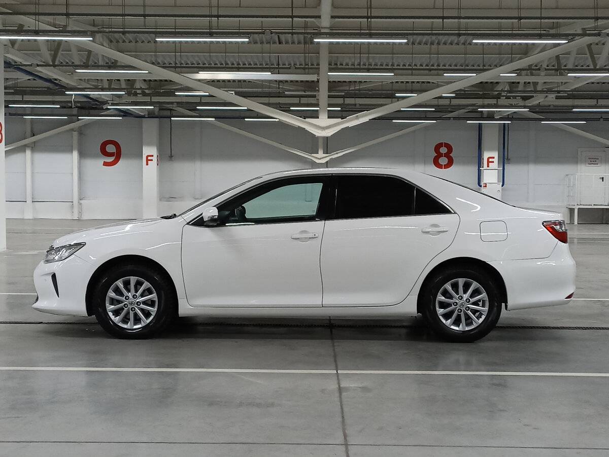 Купить Toyota Camry с пробегом. Фото: #7
