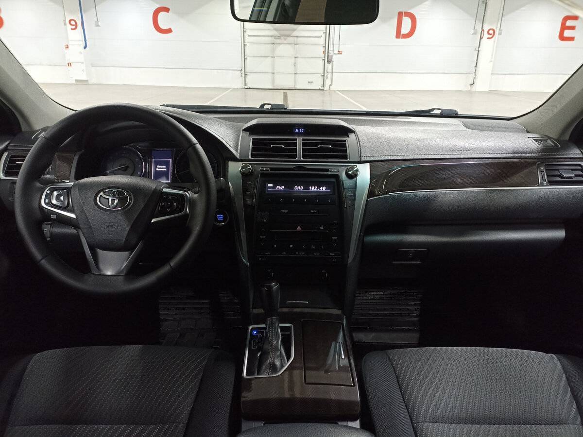 Купить Toyota Camry с пробегом. Фото: #13