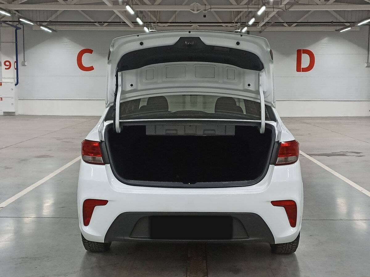 Купить Kia Rio с пробегом. Фото: #9