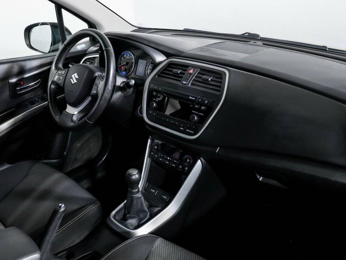 Продажа Б/У Сузуки С-Икс4. Фото: #8