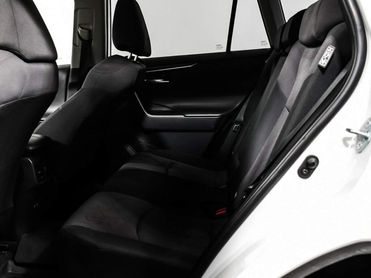 Купить Toyota RAV4 с пробегом. Фото: #13