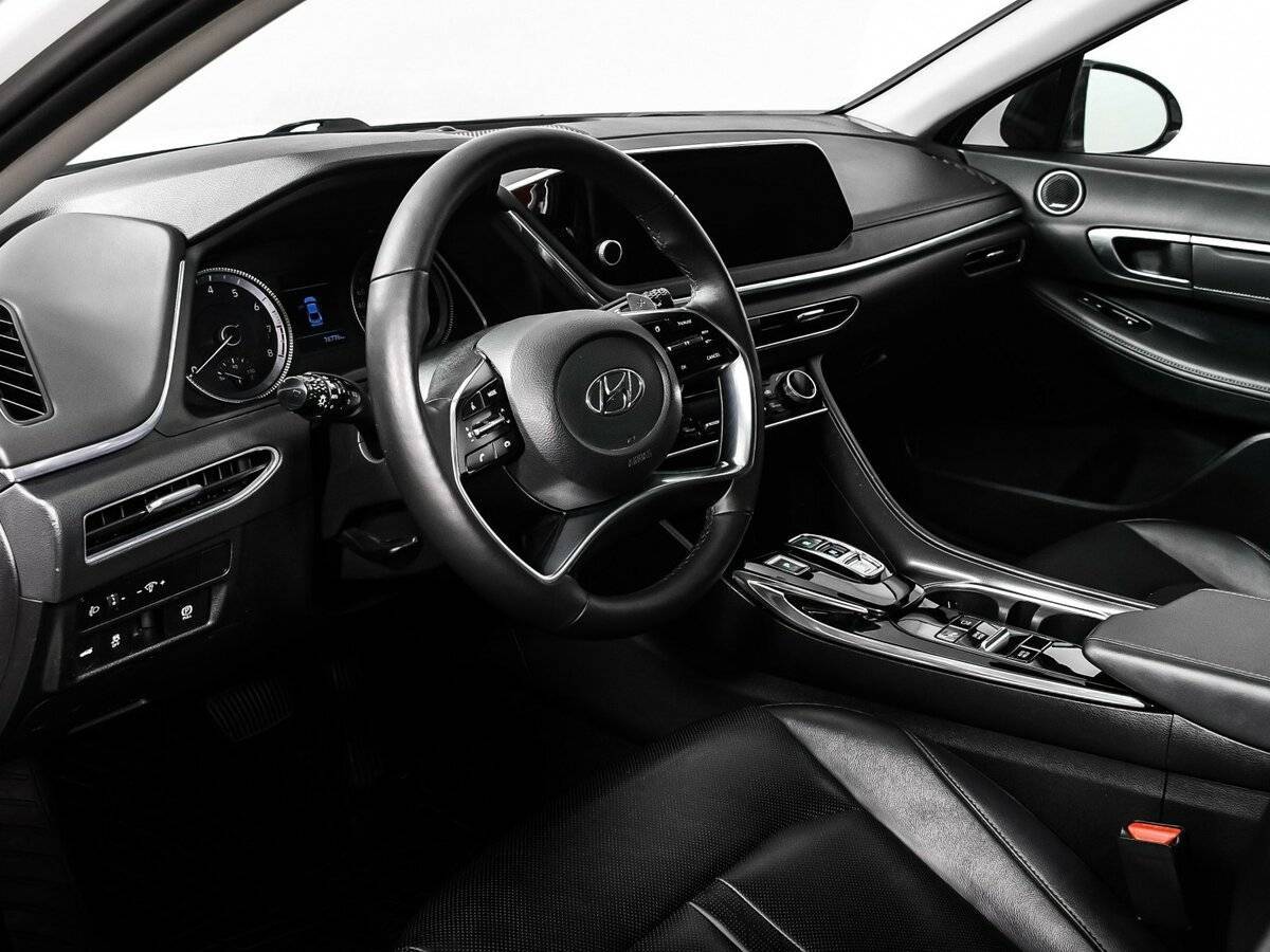 Купить Hyundai Sonata с пробегом. Фото: #11