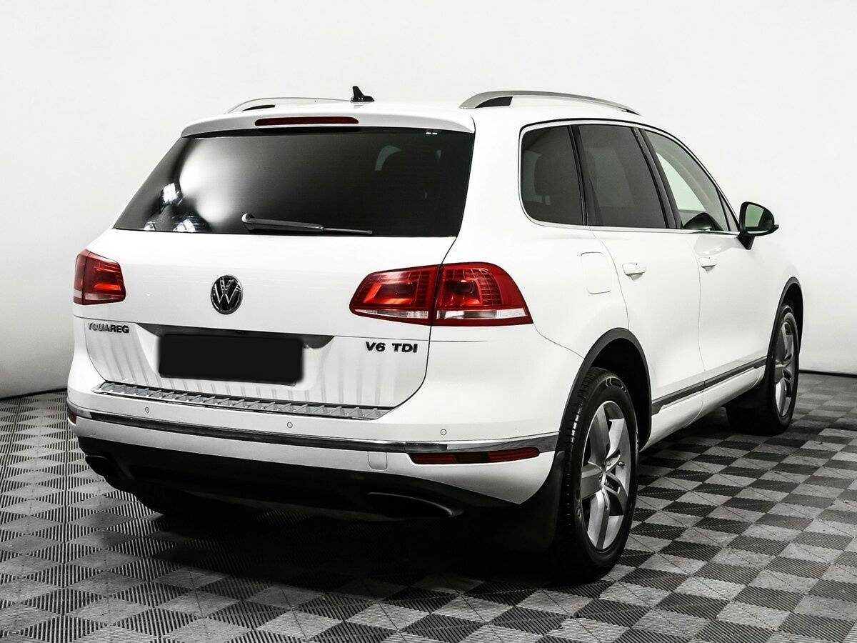 Купить Volkswagen Touareg с пробегом. Фото: #4