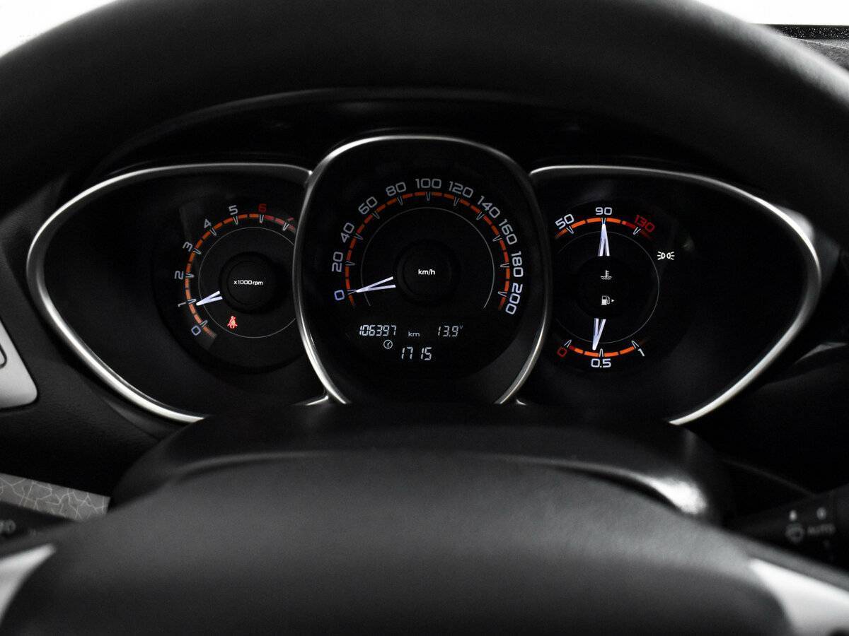 Купить Lada (ВАЗ) Vesta с пробегом. Фото: #17