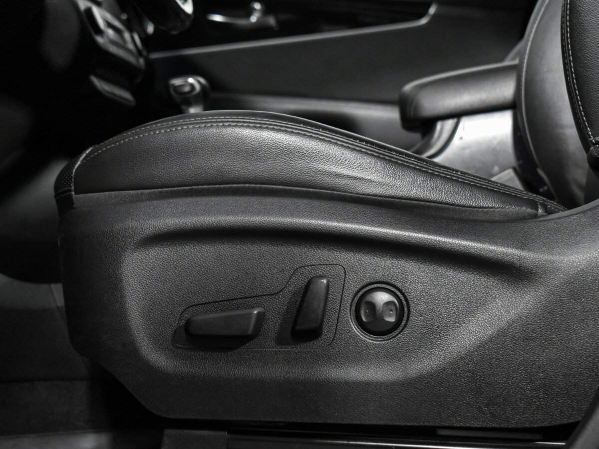 Купить Kia Sorento с пробегом. Фото: #7