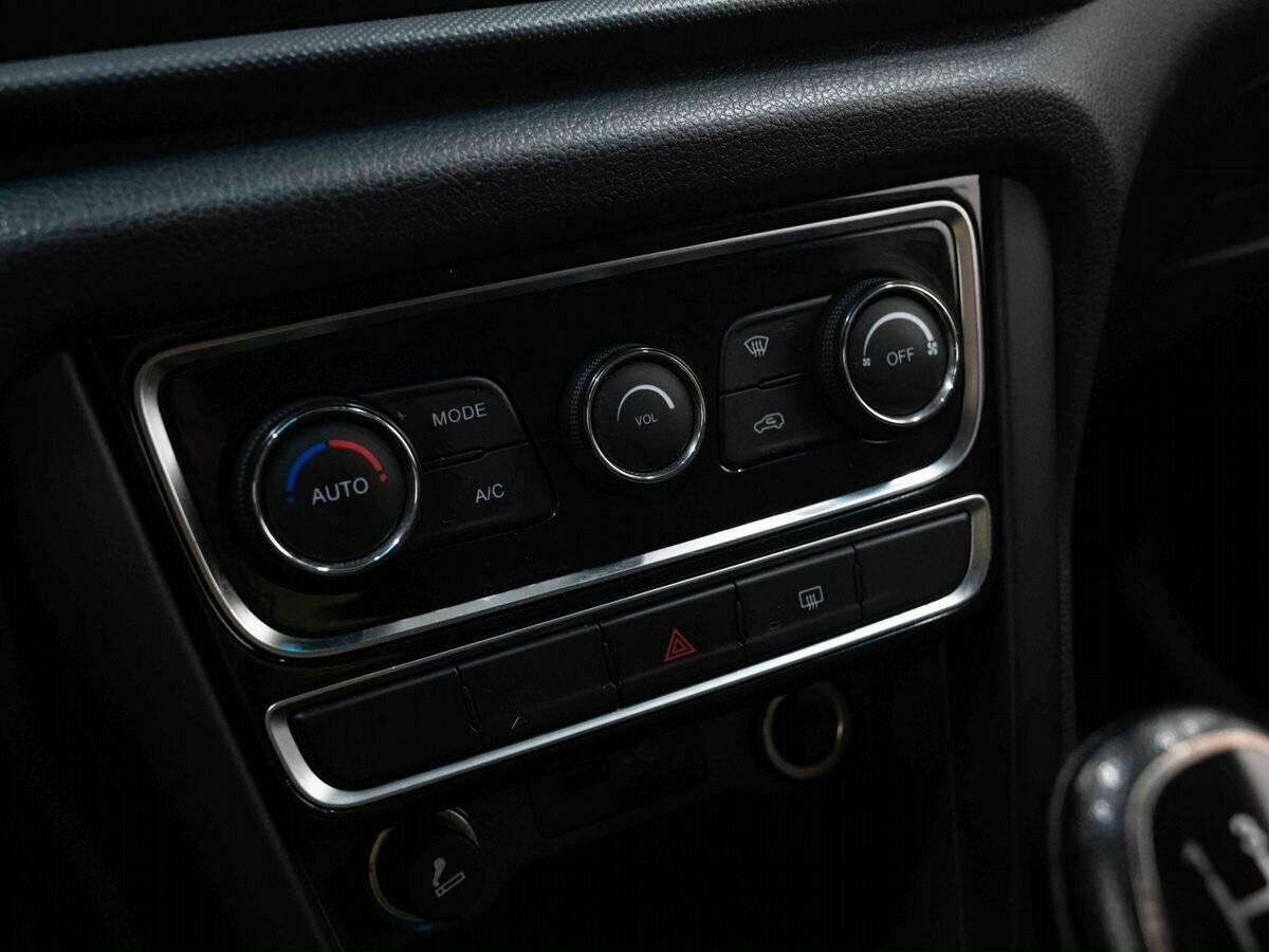 Купить Chery Tiggo 3 с пробегом. Фото: #17