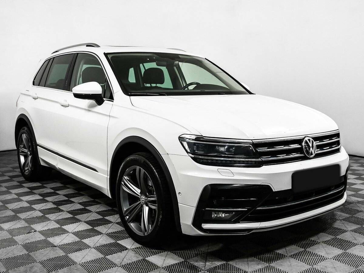 Купить Volkswagen Tiguan с пробегом. Фото: #2