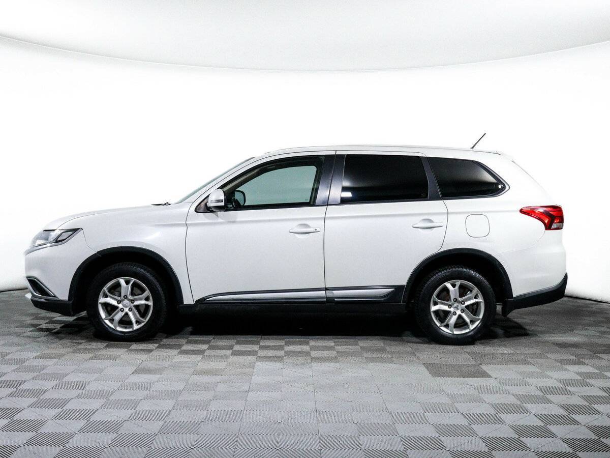 Купить Mitsubishi Outlander с пробегом. Фото: #4