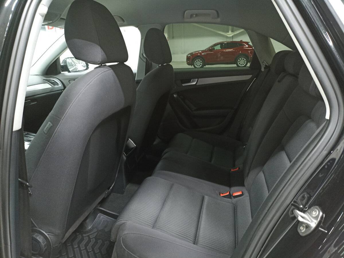 Купить Audi A4 с пробегом. Фото: #11