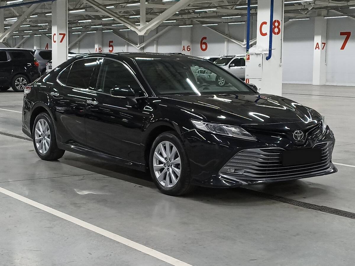 Купить Toyota Camry с пробегом. Фото: #2