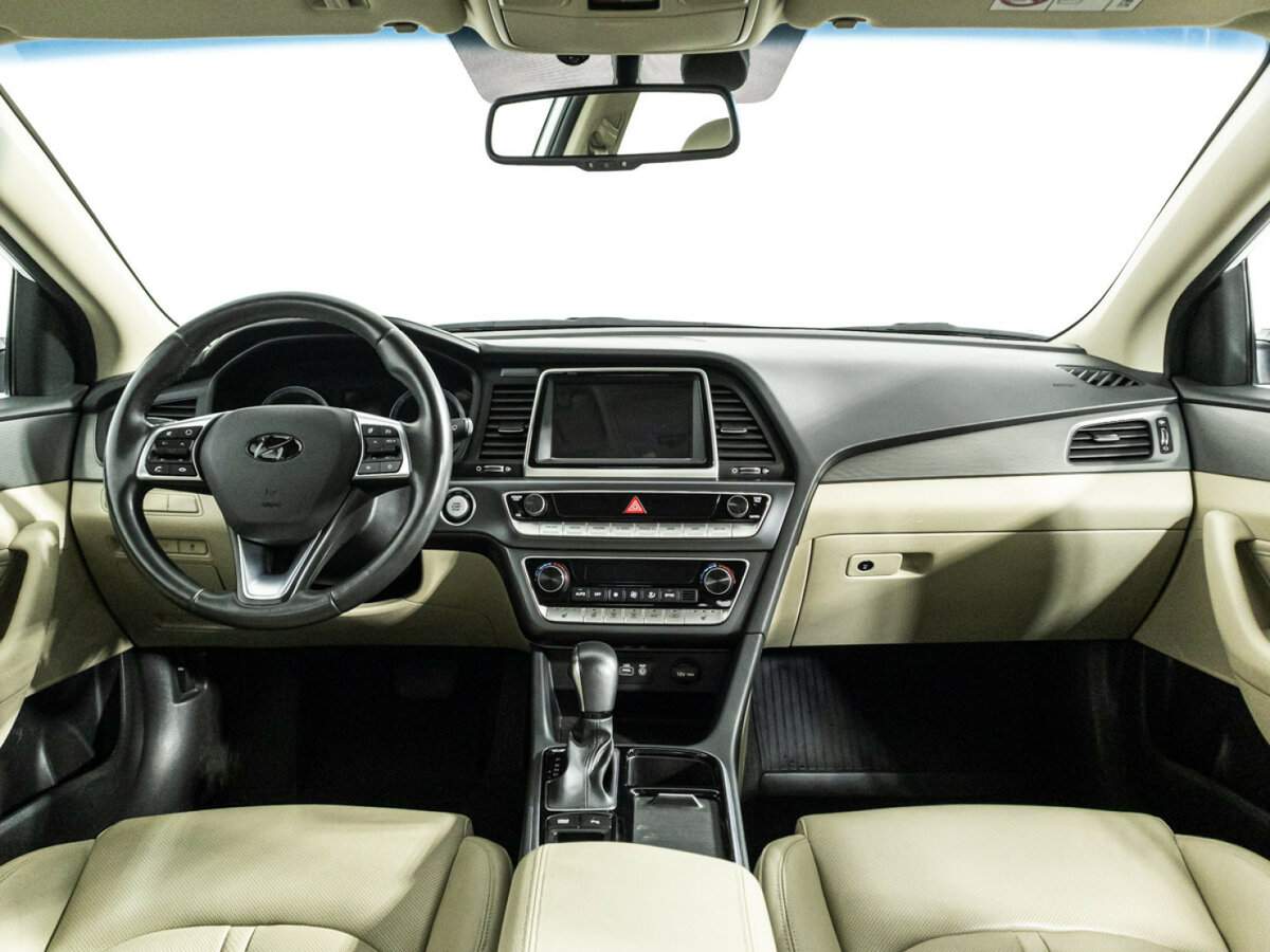 Купить Hyundai Sonata с пробегом. Фото: #12