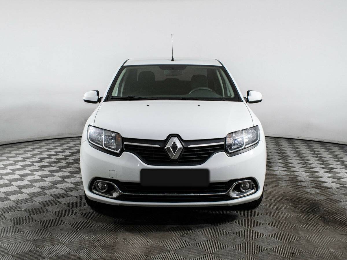 Купить Renault Logan с пробегом. Фото: #1