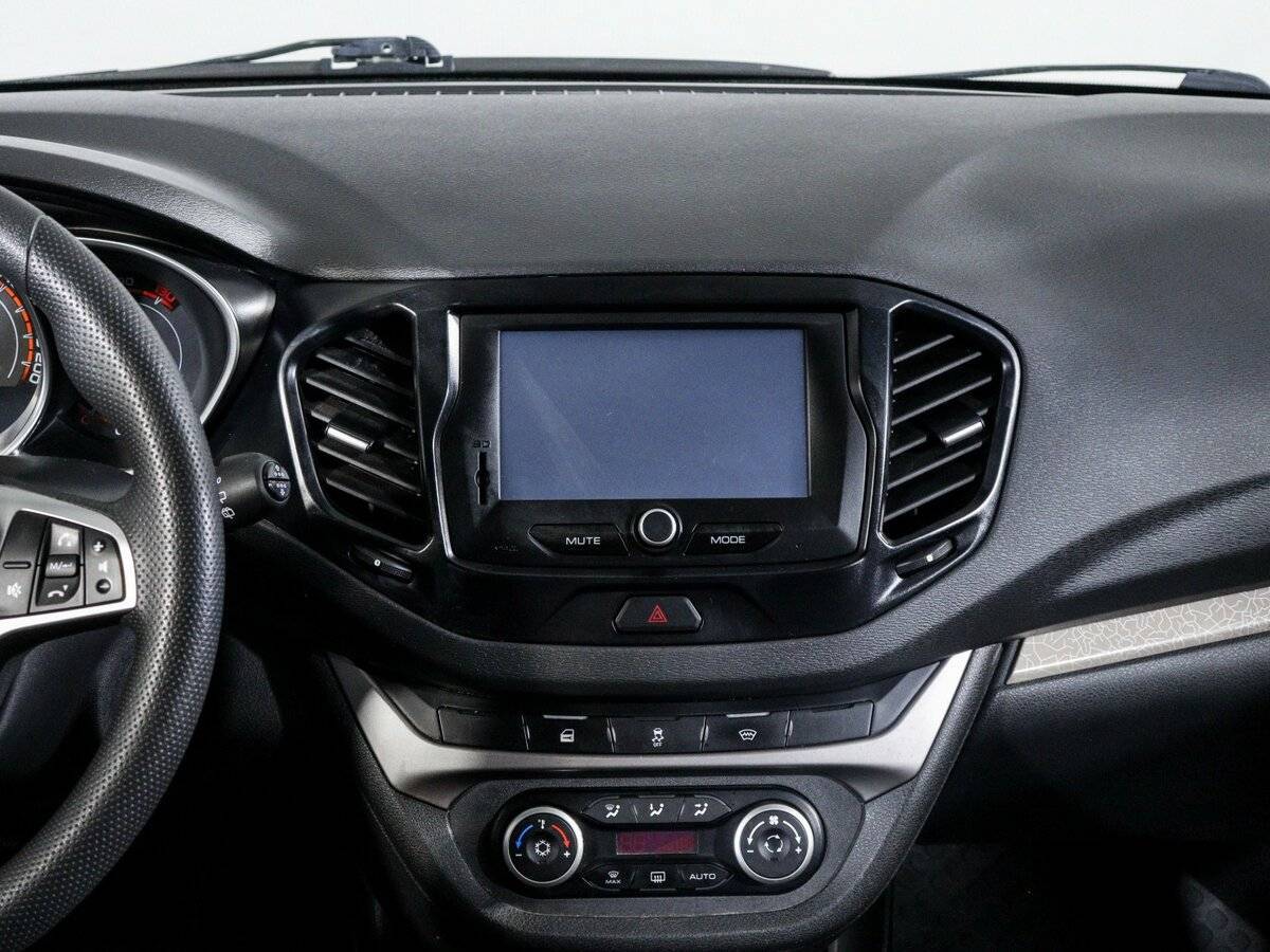 Купить Lada (ВАЗ) Vesta с пробегом. Фото: #11