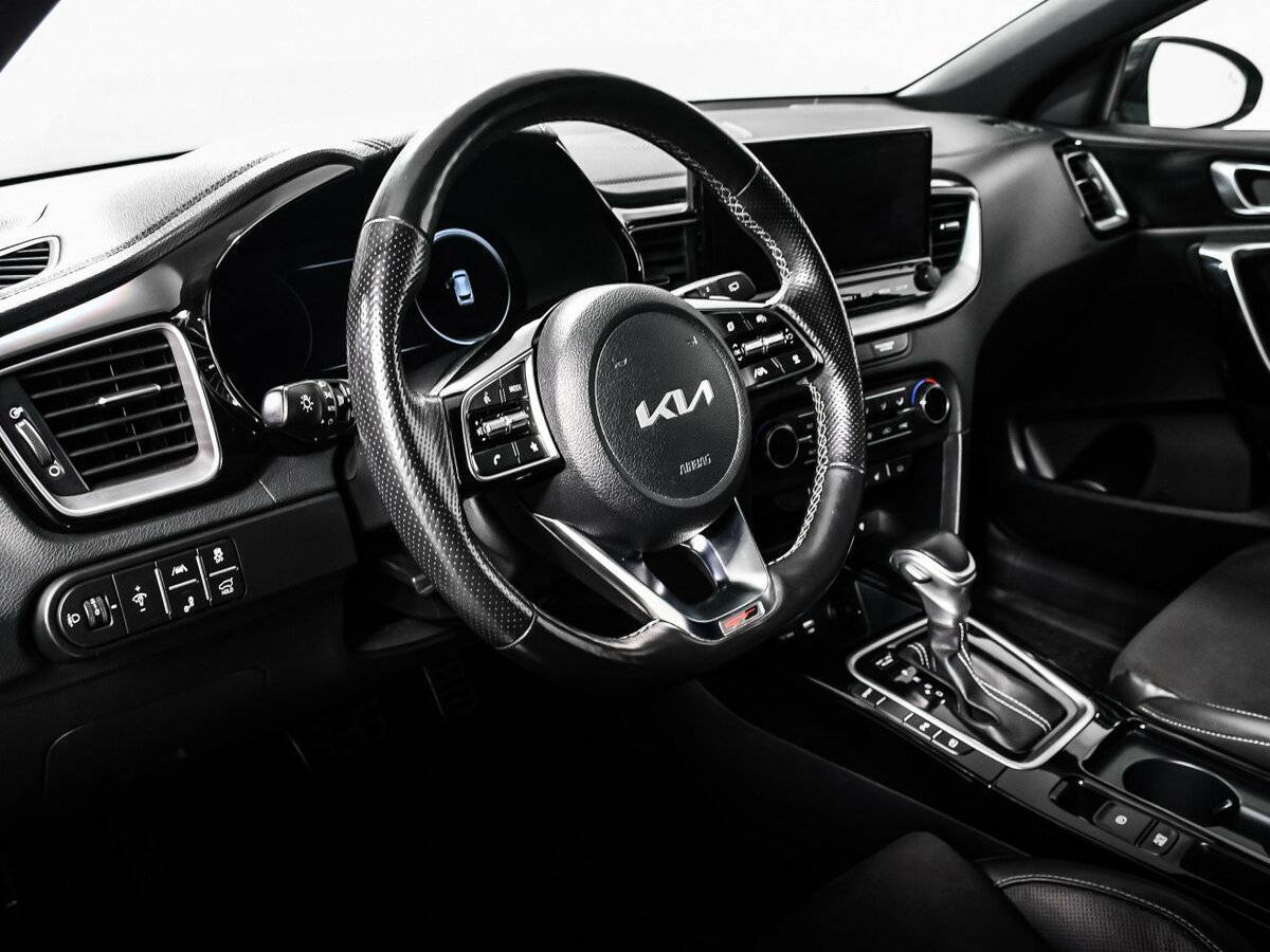 Купить Kia Ceed с пробегом. Фото: #12