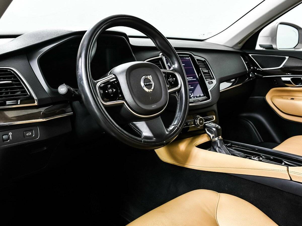 Купить Volvo XC90 с пробегом. Фото: #12