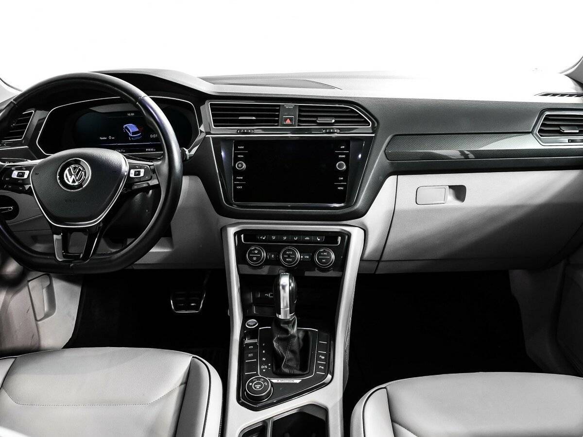 Купить Volkswagen Tiguan с пробегом. Фото: #10