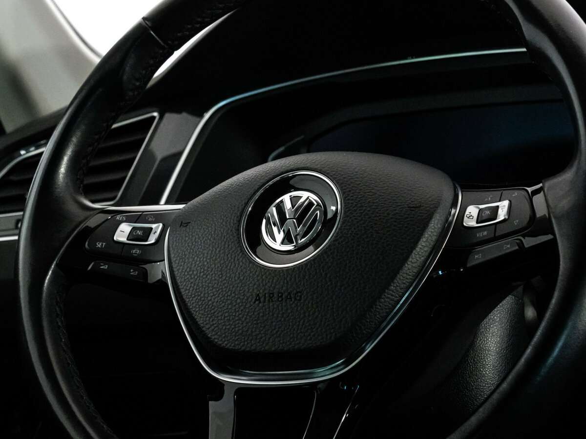 Купить Volkswagen Tiguan с пробегом. Фото: #8